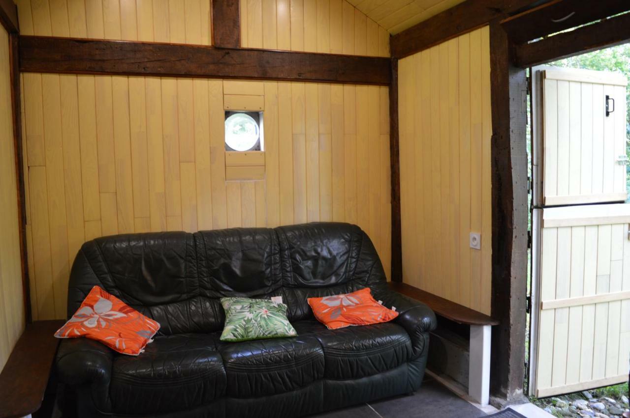 Cabane En Foret Onesse-et-Laharie Exterior photo